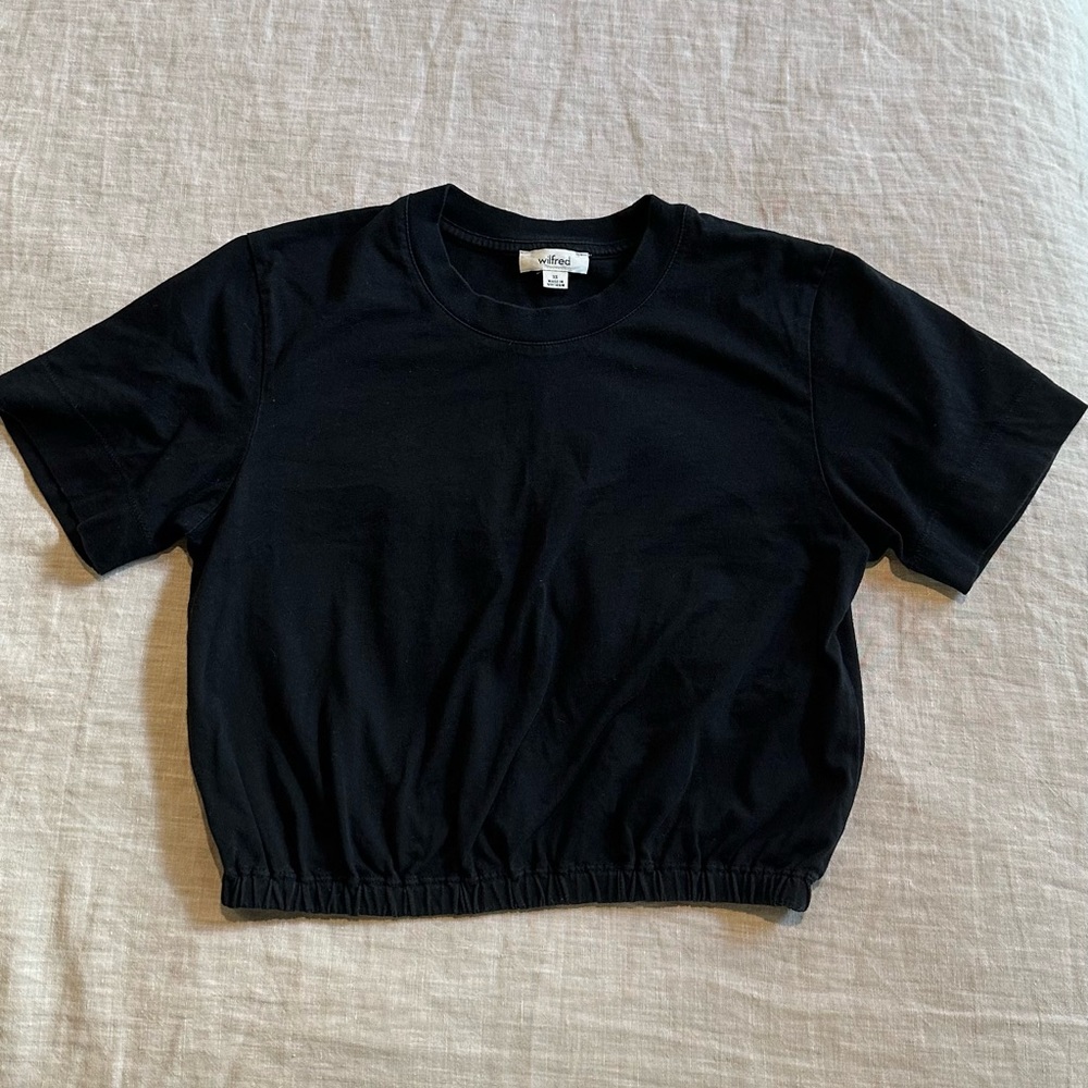 Aritzia cropped black top
